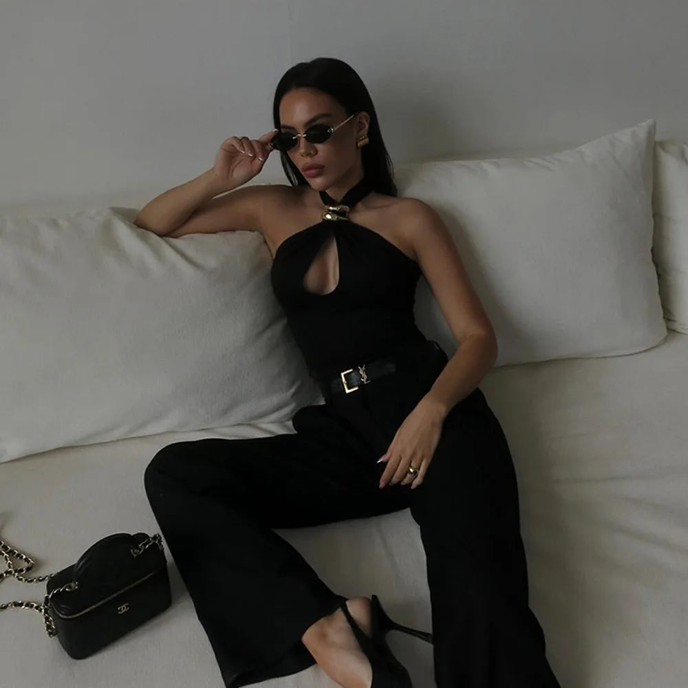 בגד גוף אלגנטי עם אבזם זהב – דינה 🖤✨