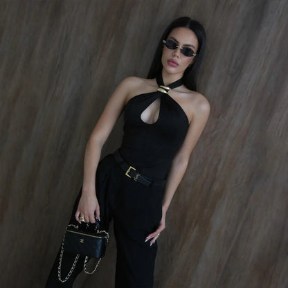 בגד גוף אלגנטי עם אבזם זהב – דינה 🖤✨